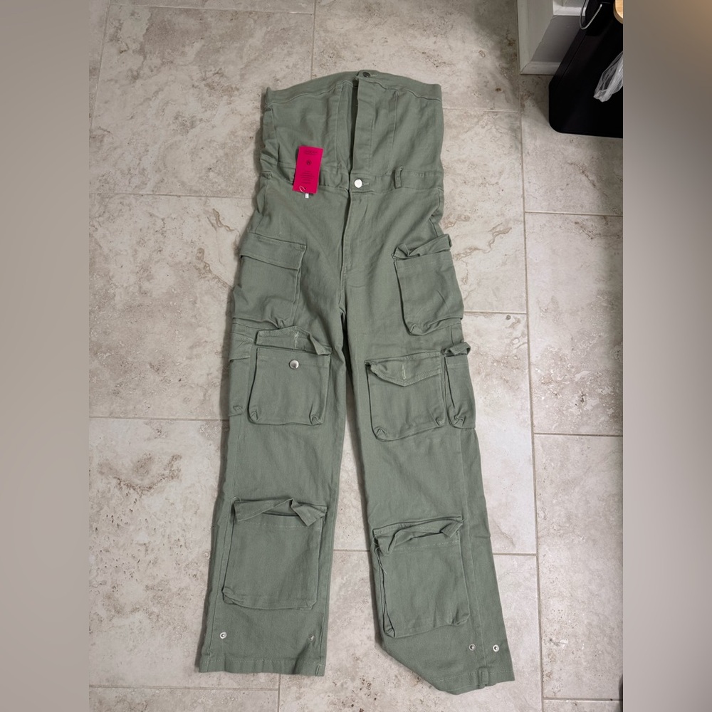 Green romper set brand new with tags